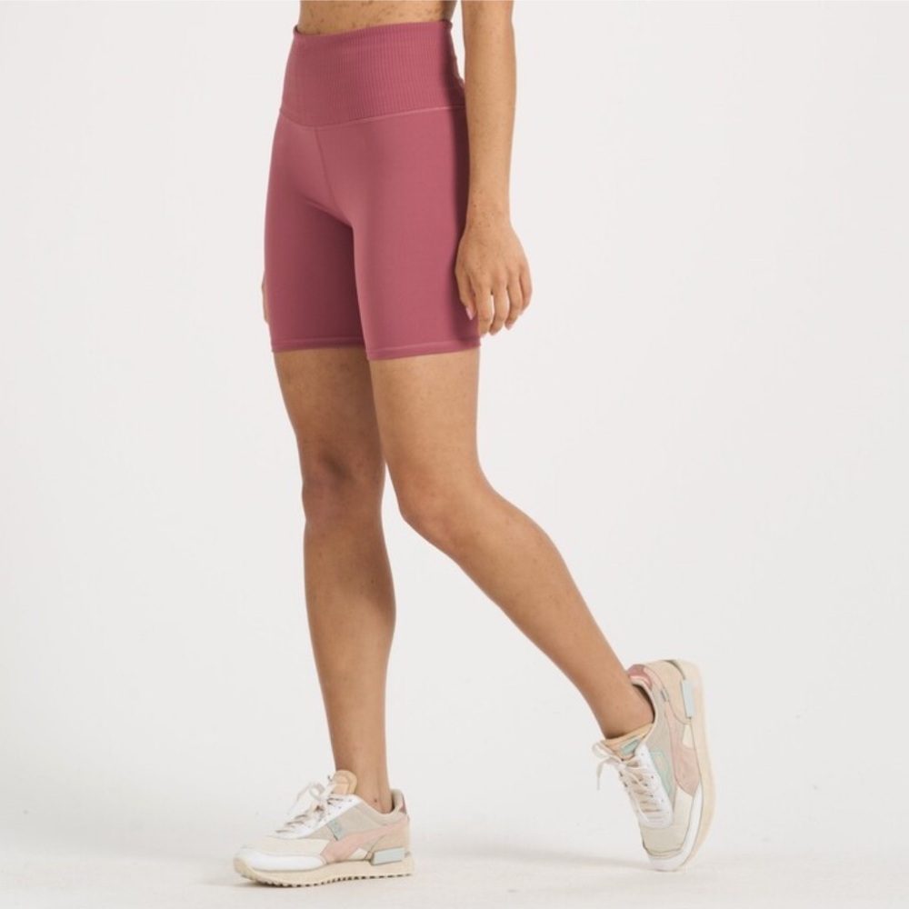 Vuori Rib Studio Shorts Size Medium